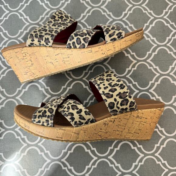 Skechers Women's Beverlee Wedge Sandals Women’s 9 Leopard Print Cork Y2K Retro - Picture 9 of 13